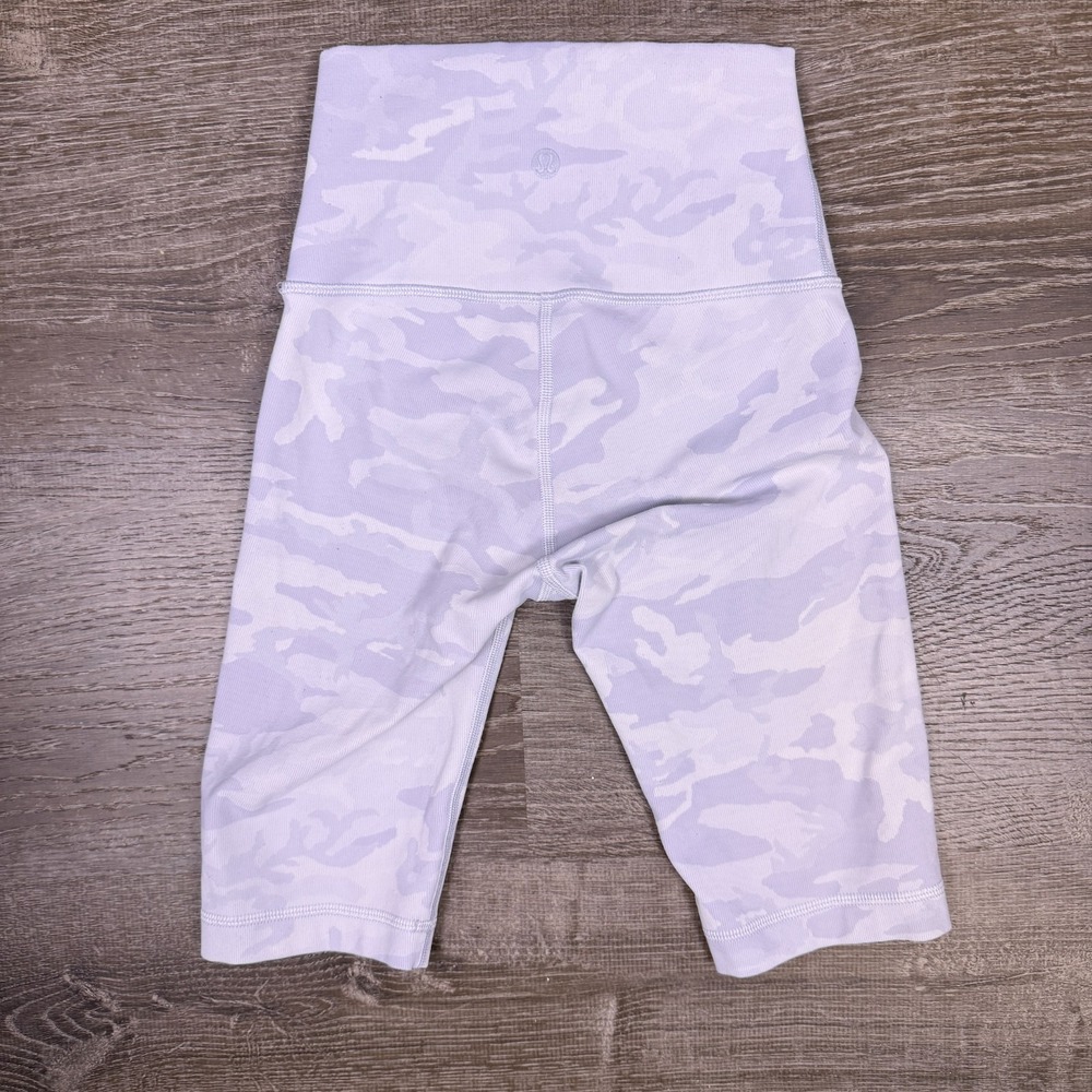 Lululemon Womens‎ Shorts Wunder Under Athletic Activewear High Rise Camo Size 0